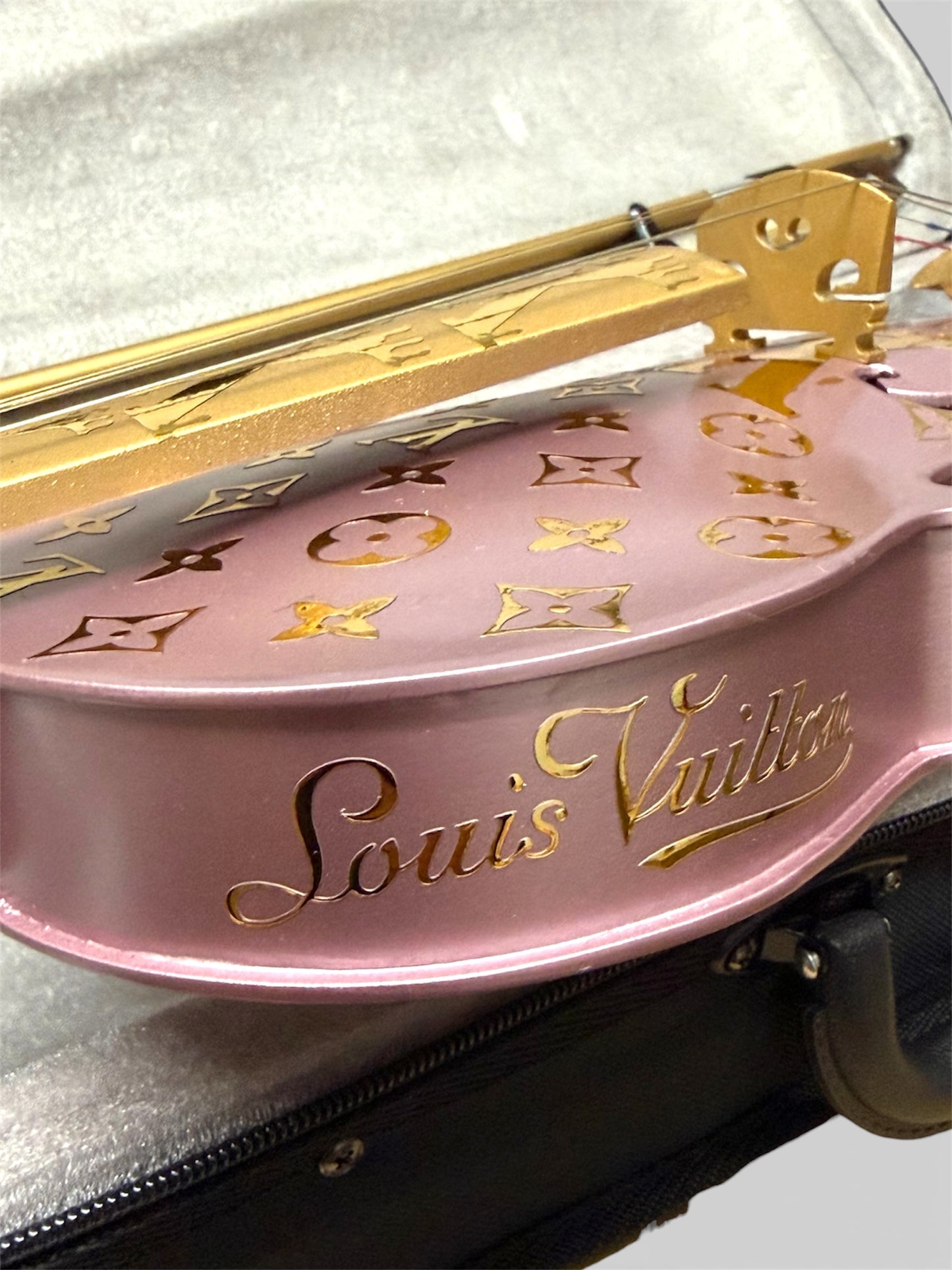 Violine rosa Signiert Pop Art