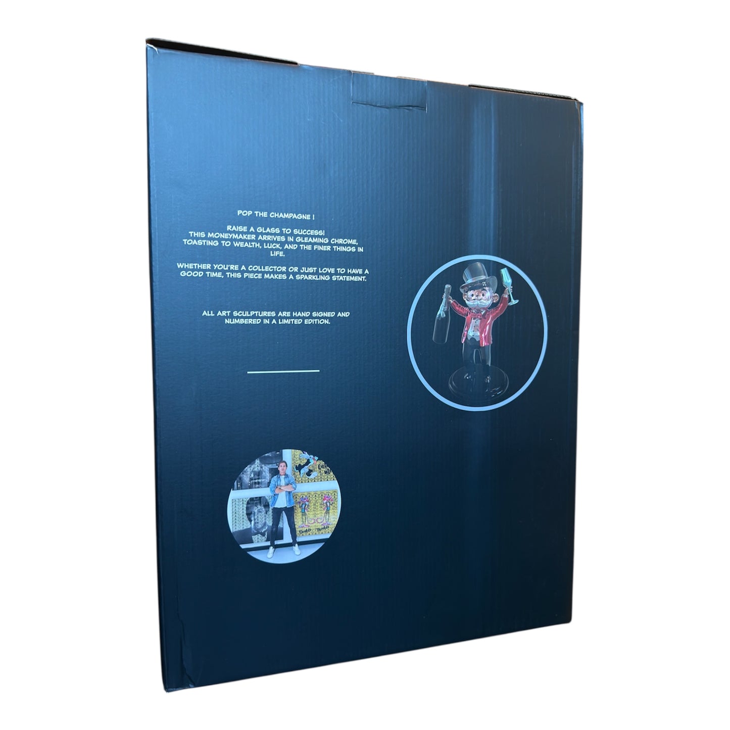 Van Apple – Pop The Champagne

Limitierte, handsignierte Skulptur | Auflage 22/25 | 2026