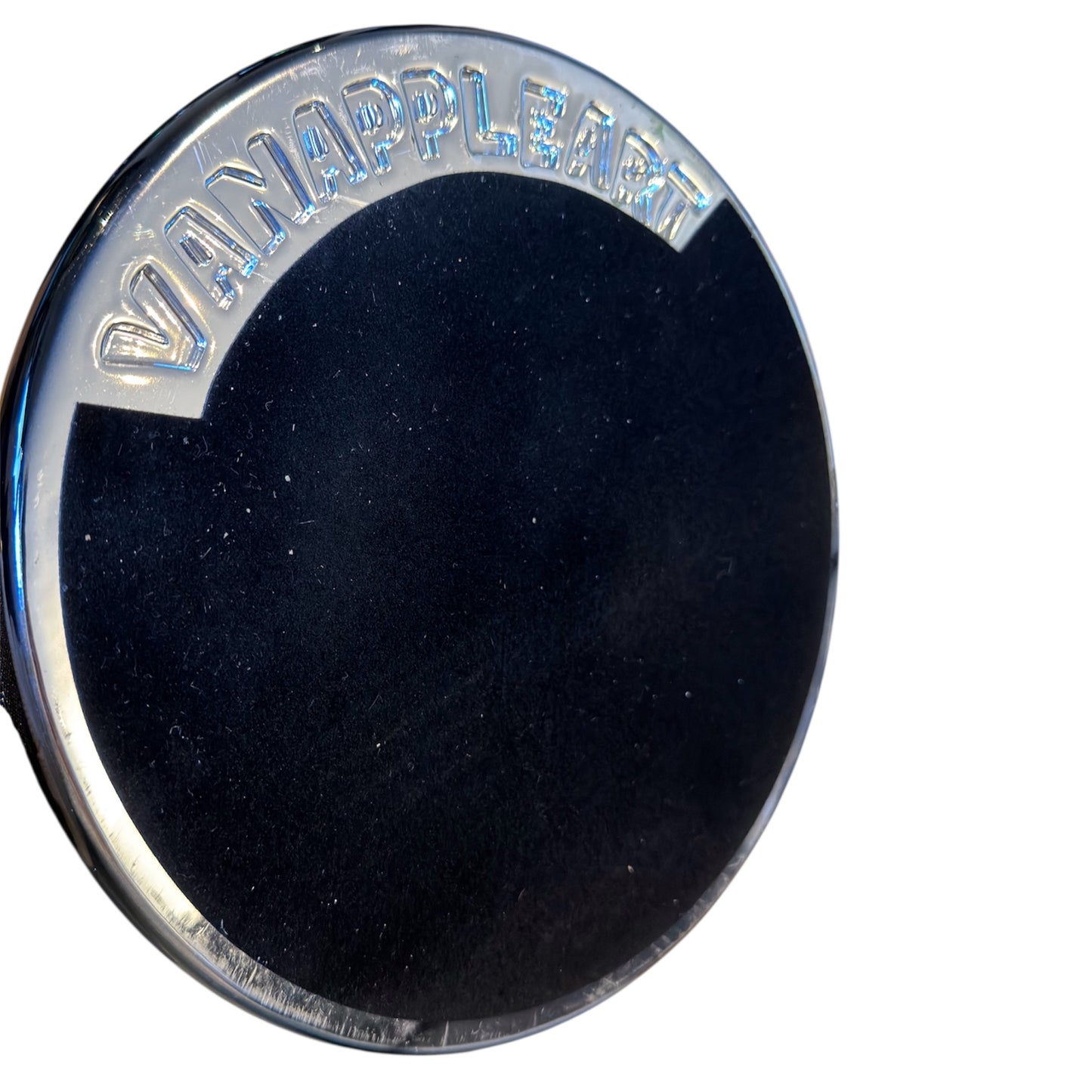 Van Apple – Pop The Champagne

Limitierte, handsignierte Skulptur | Auflage 22/25 | 2026